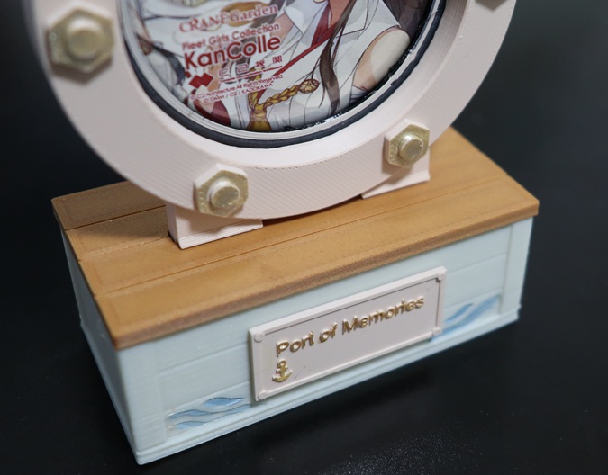 3D printed display stand parts made with wood PLA filament on a smooth build plate