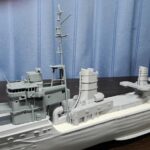 1/150 IJN destroyer Yukikaze superstructure test-fitted on the hull, featuring a resin-printed mast and detailed deck fittings (RC build in progress)