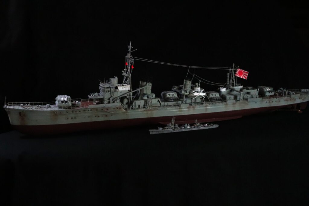 3D Printed 1/150 Destroyer Yukikaze side view,with 1/700 Yukikaze