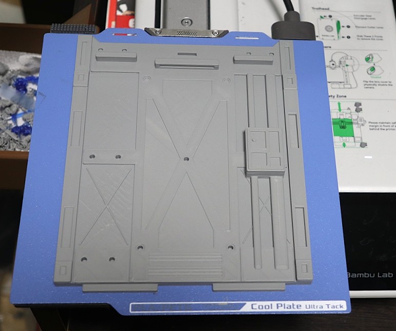Large PLA diorama base wall printed without warping on a Bambu Lab Cool Plate