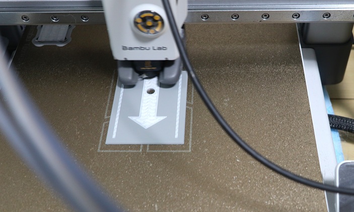 AMS Lite working normally after repair with successful two-color print