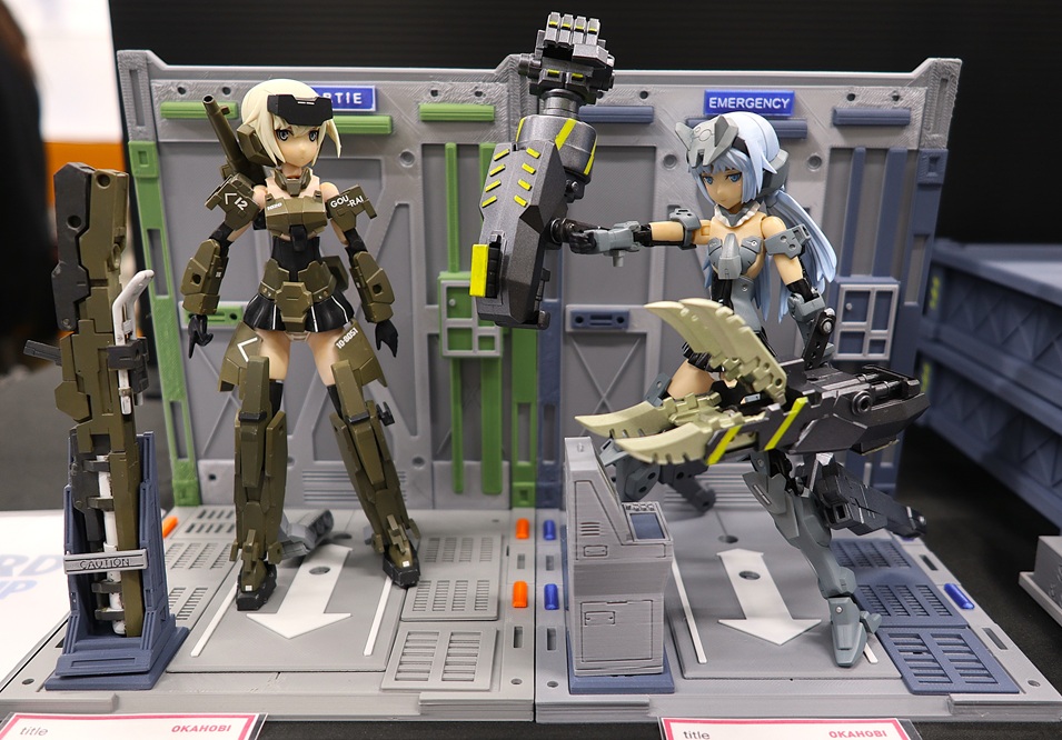 Frame Arms Girl Gourai and Architect displayed on a sci-fi diorama base at Okahobi 2026