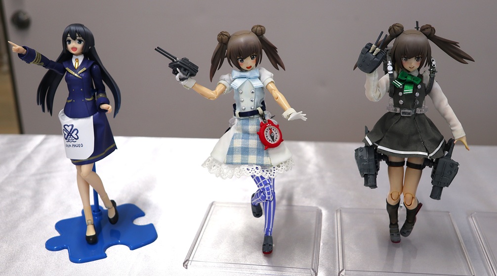 Three custom Kantai Collection ship girl models including Michishio displayed at Okahobi 2026